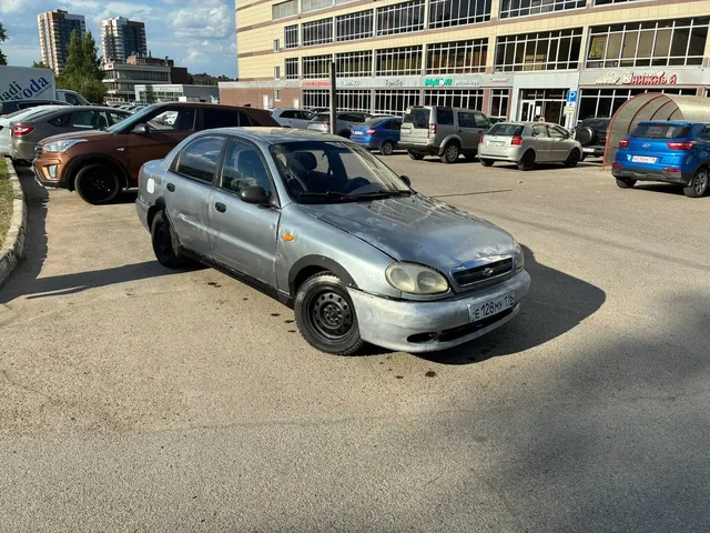 Chevrolet Lanos 2007 - Volkswagen Polo в Казань