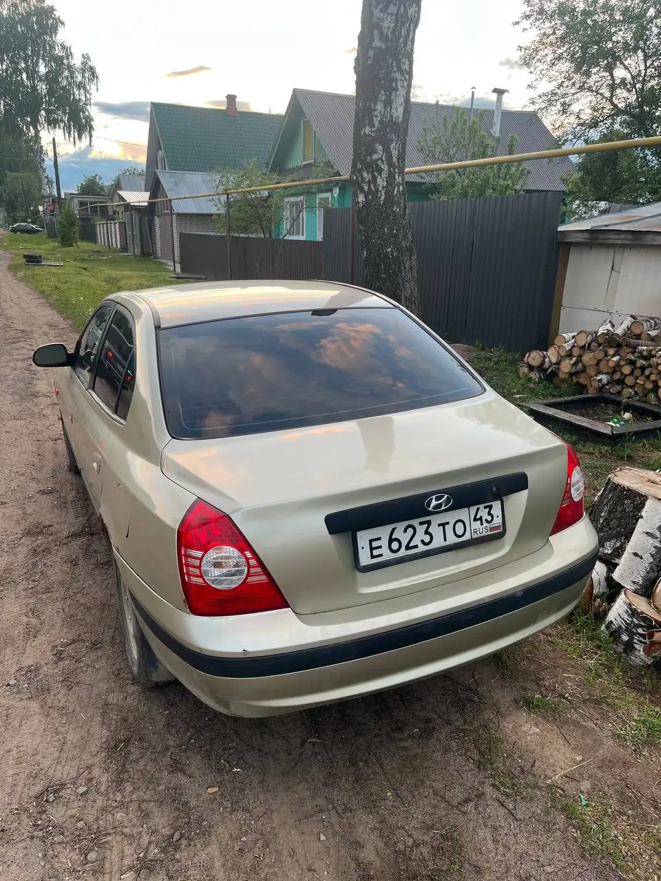 Hyundai Elantra 2004 1.6 - Легковые автомобили (Авто) в Вятские Поляны