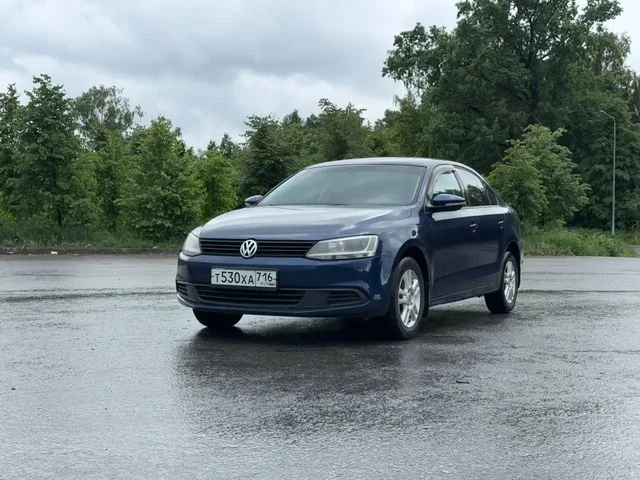 Volkswagen Jetta 1.6 AT 2014 - Эвакуаторы в Казань