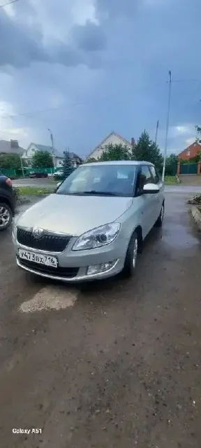 Skoda Fabia 1.4 2013 - Легковые автомобили в Альметьевск