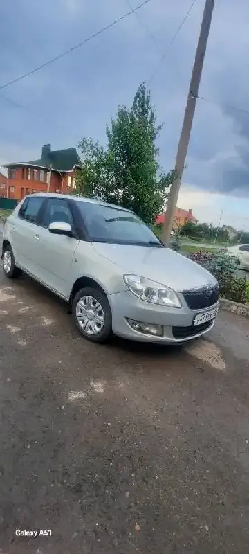 Skoda Fabia 1.4 2013 - Легковые автомобили (Авто) в Альметьевск