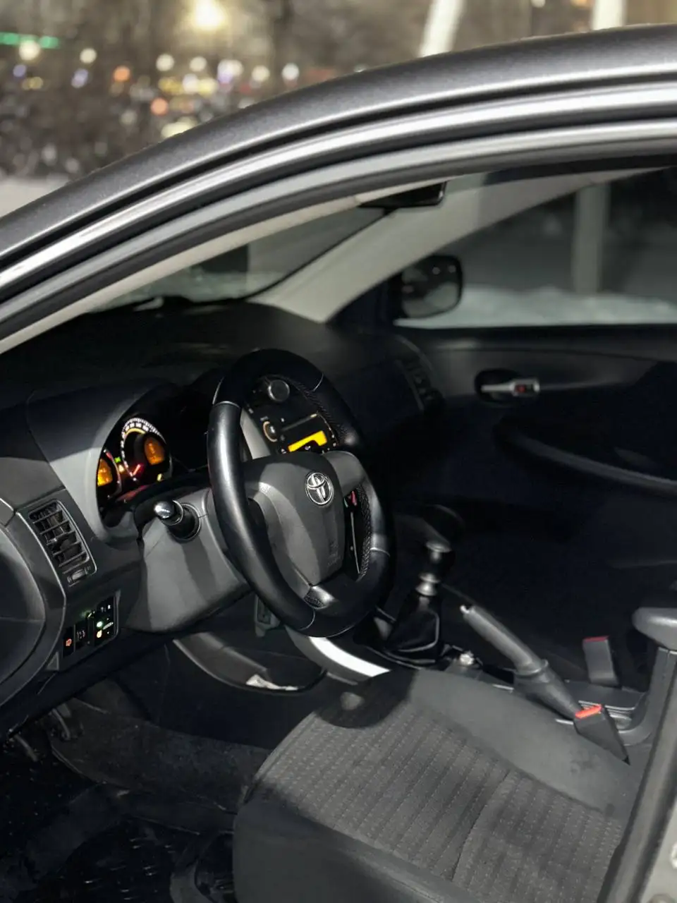 Toyota Corolla 1.6 рест 2010 - Toyota Corolla (Авто) в Казань