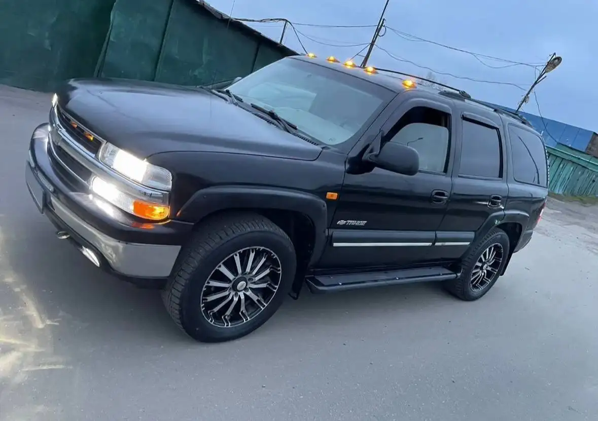 Продам Chevrolet Tahoe 2003 - Легковые автомобили (Авто) в Октябрьский