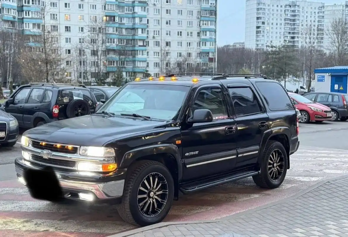 Продам Chevrolet Tahoe 2003 - Легковые автомобили (Авто) в Октябрьский