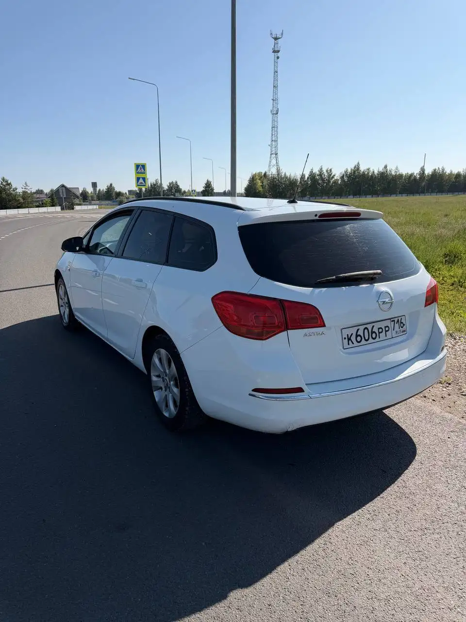 Опель Астра J универсал 2013 - Легковые автомобили (Авто) в Казань