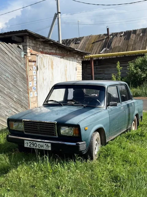 ВАЗ 2107 2004 - Скутеры и мотоциклы в Нижнекамск