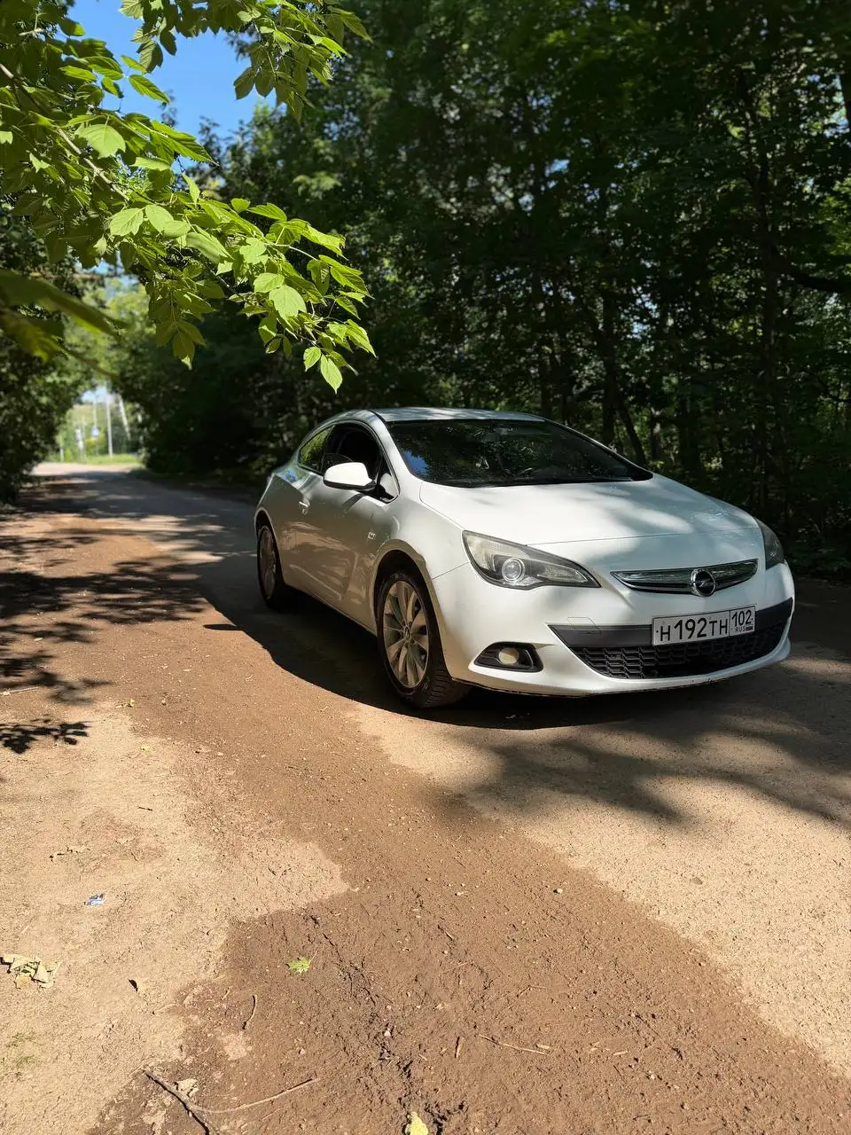 Opel Astra GTC J 1.8 2012 - Легковые автомобили (Авто) в Казань