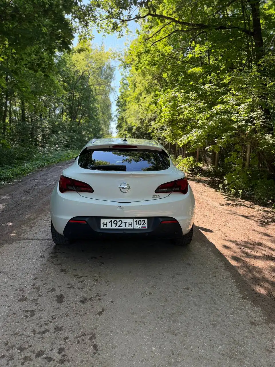 Opel Astra GTC J 1.8 2012 - Легковые автомобили (Авто) в Лениногорск