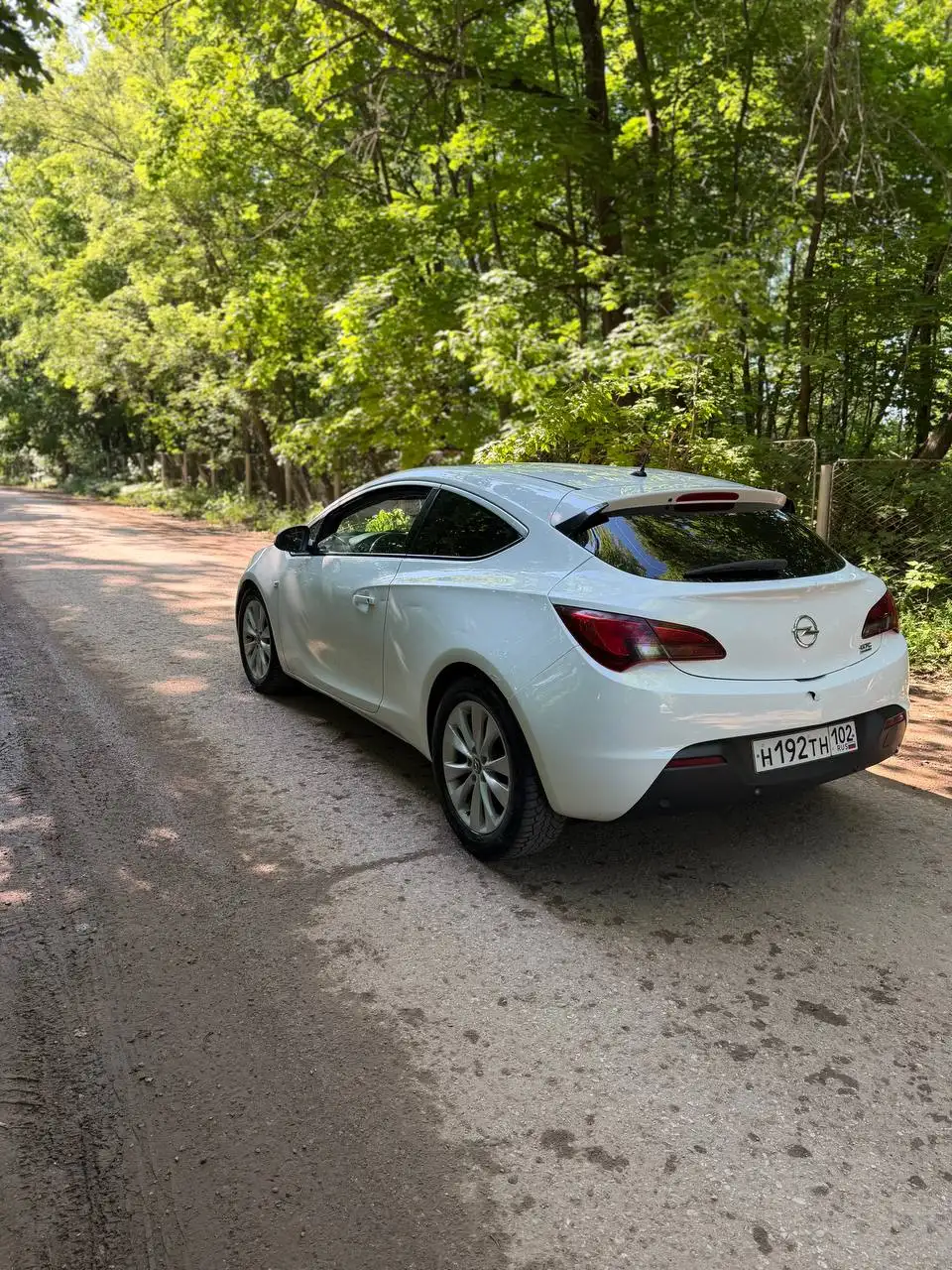 Opel Astra GTC J 1.8 2012 - Легковые автомобили (Авто) в Лениногорск