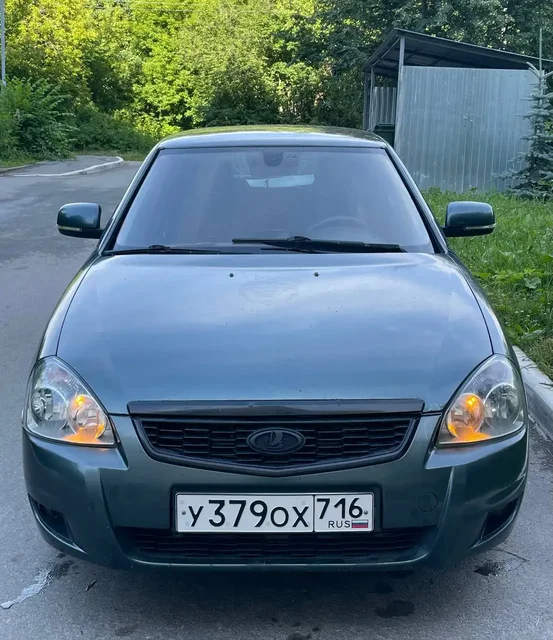 Lada Priora 2010 - Грузовые фургоны в Казань