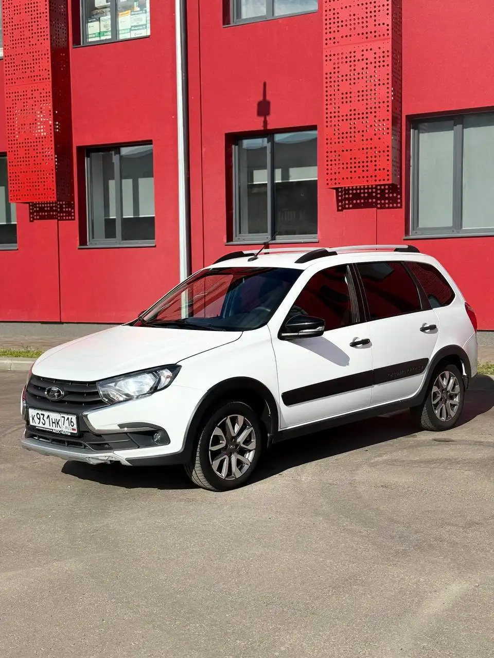 Lada Granta Cross 2023, газ, 45 000 км - Легковые автомобили (Авто) в Нижнекамск