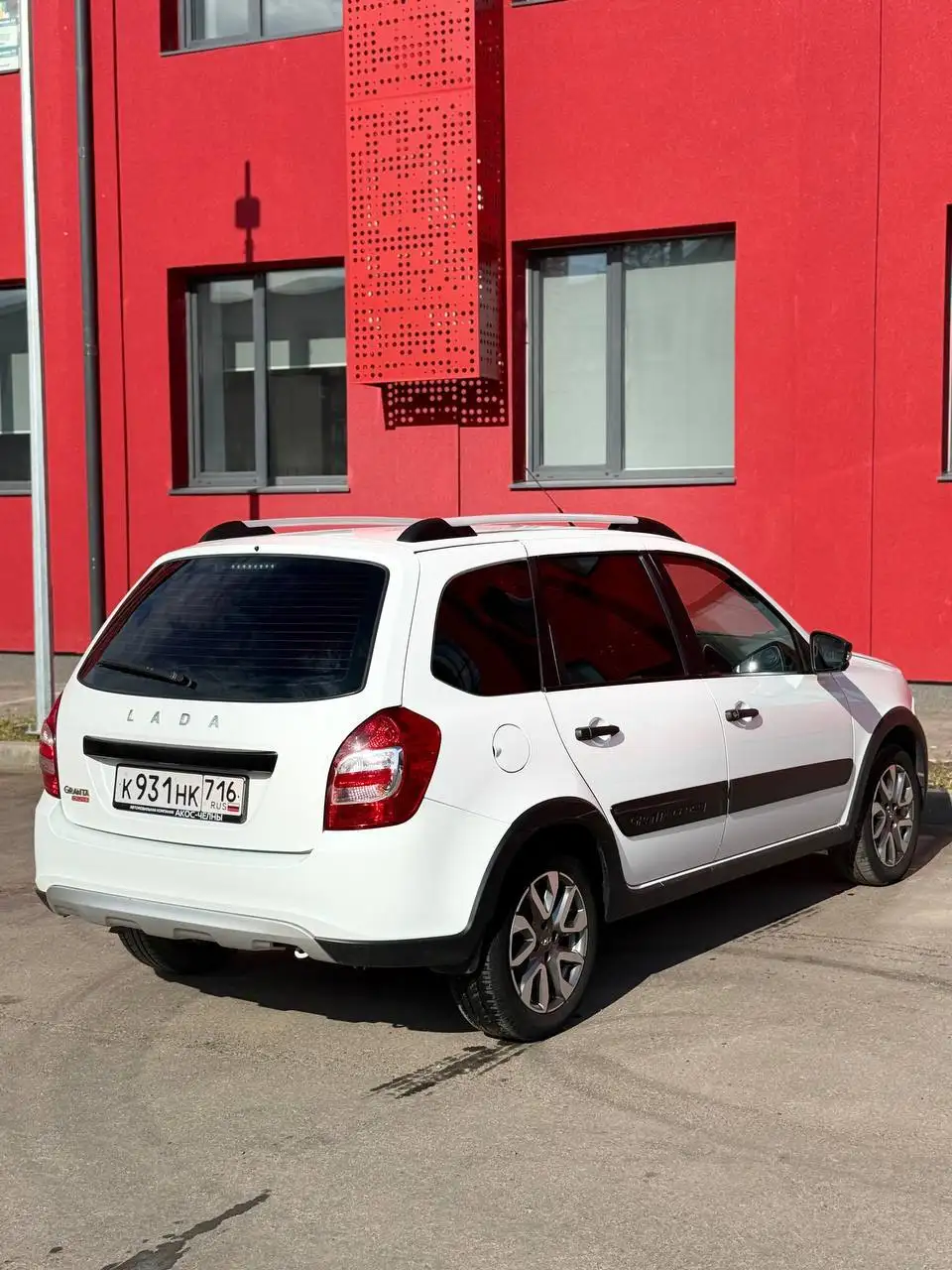Lada Granta Cross 2023, газ, 45 000 км - Легковые автомобили (Авто) в Нижнекамск