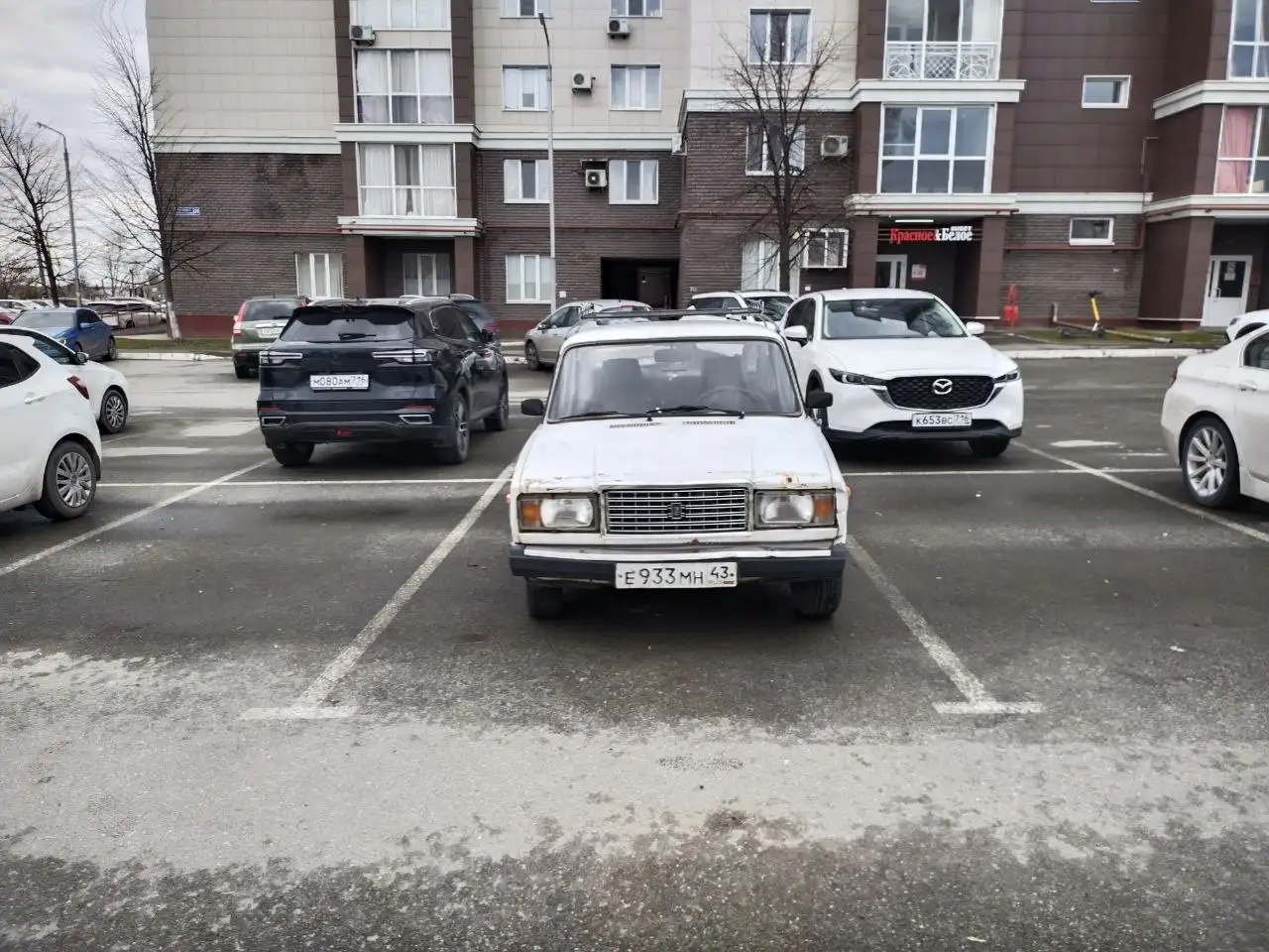Лада 8-го года с пробегом 83 тыс. км - Авто в Казань