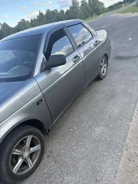 Лада Приора 1.6 2010 - SUV в Казань