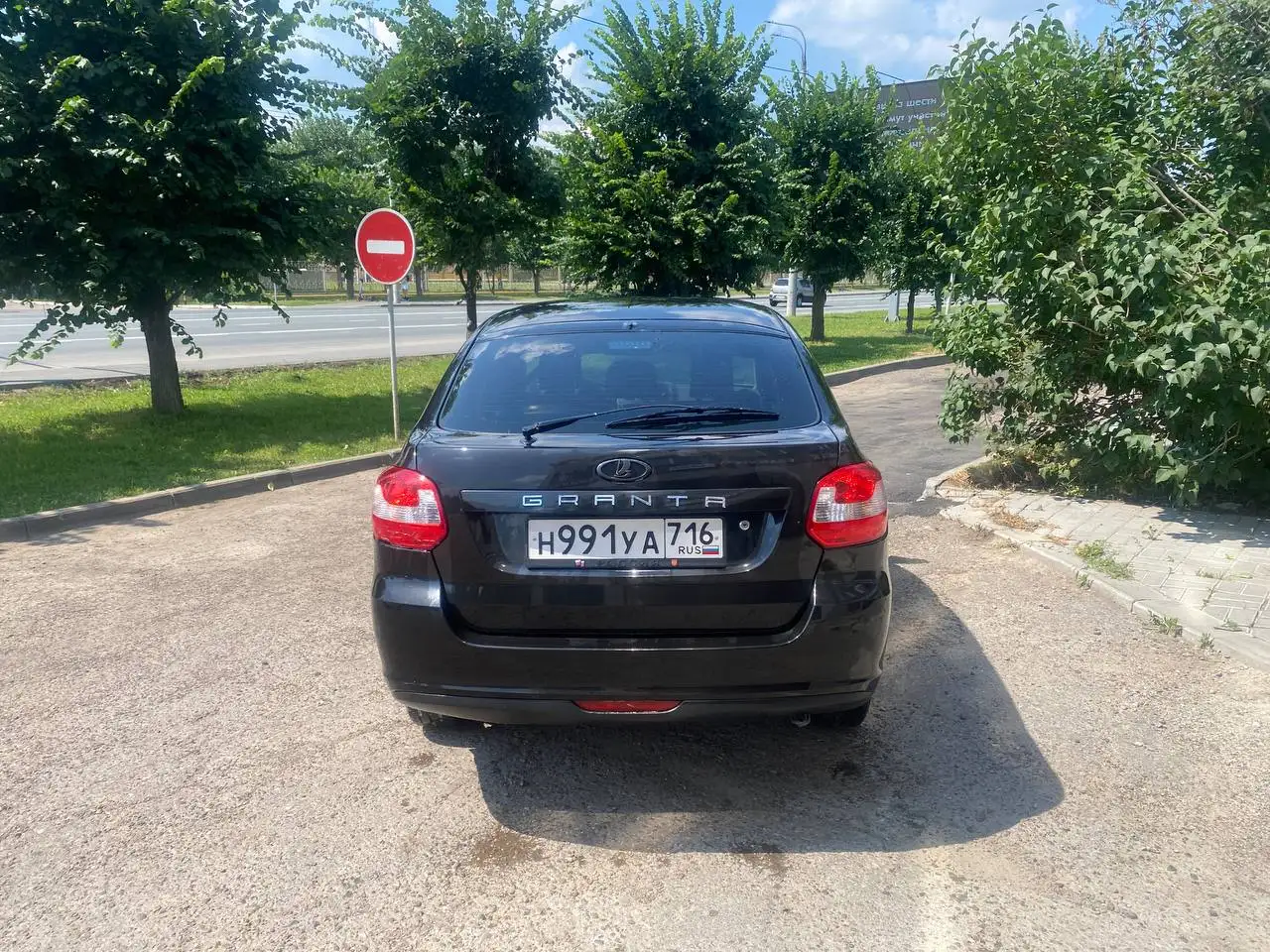 Лада Гранта лифтбек 2015 - Легковой автомобиль (Авто) в Казань