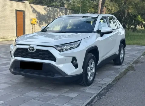 Toyota RAV4 2021 Comfort – 22 000 км - Усилители в Казань