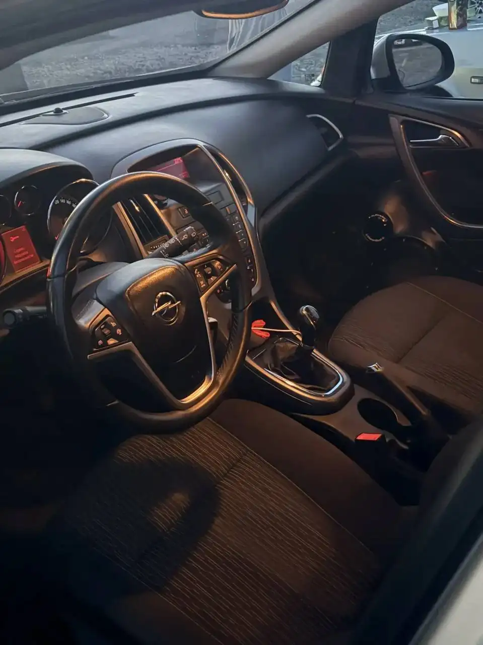 Opel Astra J, 2012 - Легковые автомобили (Авто) в Казань