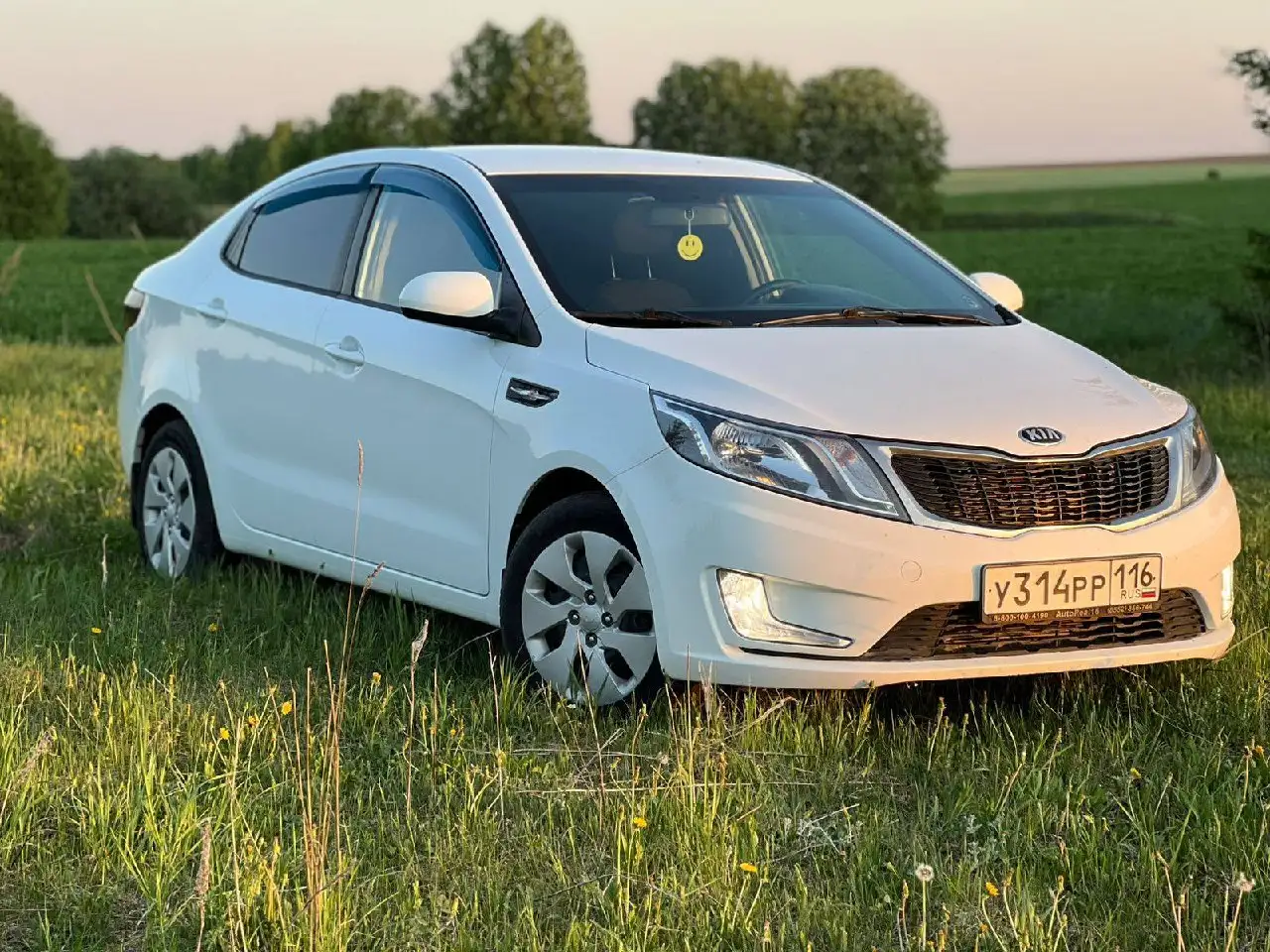 Kia Rio 2015 - Легковые авто (Авто) в Казань