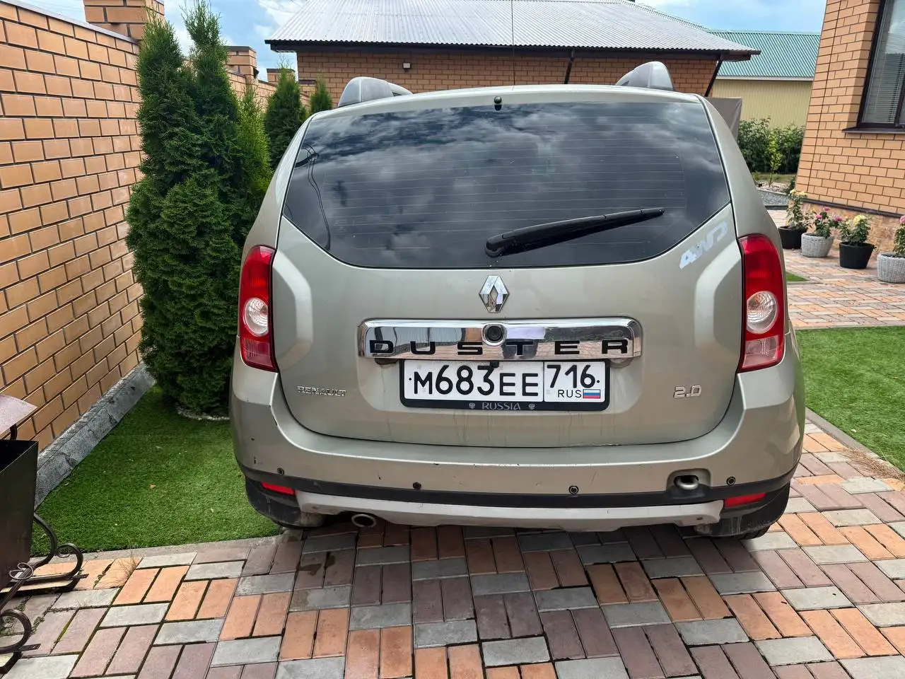 Toyota 2013, 2 литра, полный привод - Автомобили (Авто) в Лениногорск