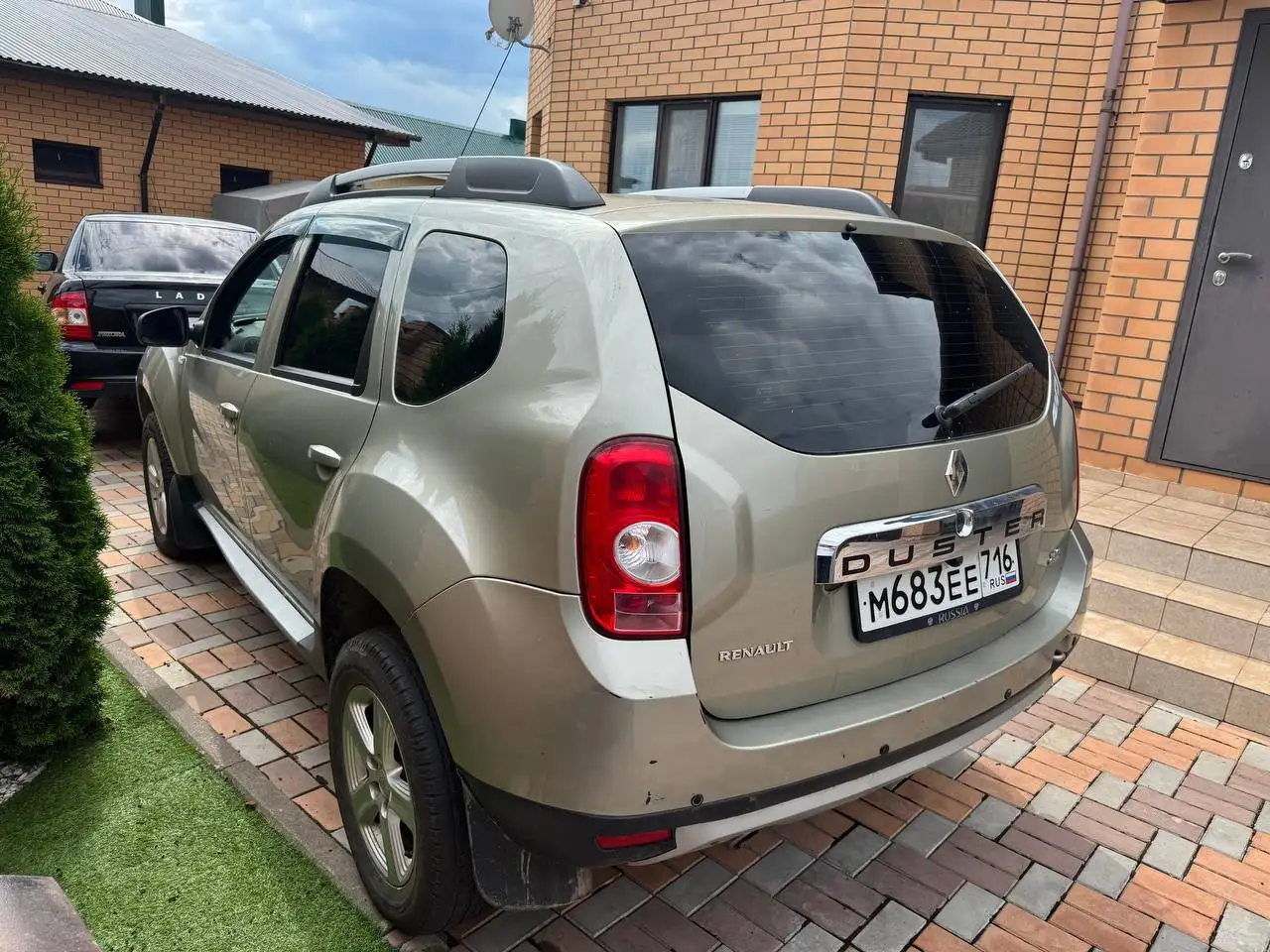 Toyota 2013, 2 литра, полный привод - Автомобили (Авто) в Лениногорск