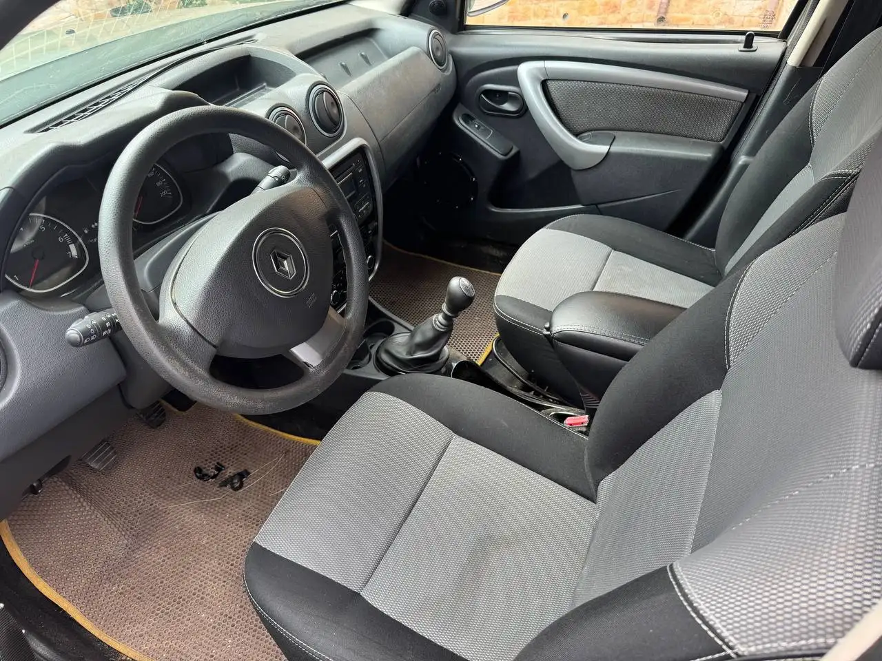 Toyota 2013, 2 литра, полный привод - Автомобили (Авто) в Лениногорск