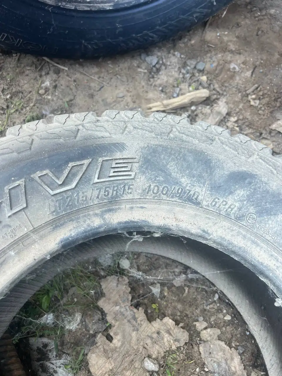 Продам резину на Ниву 215/75 R15 - Шины и диски (Авто) в Казань