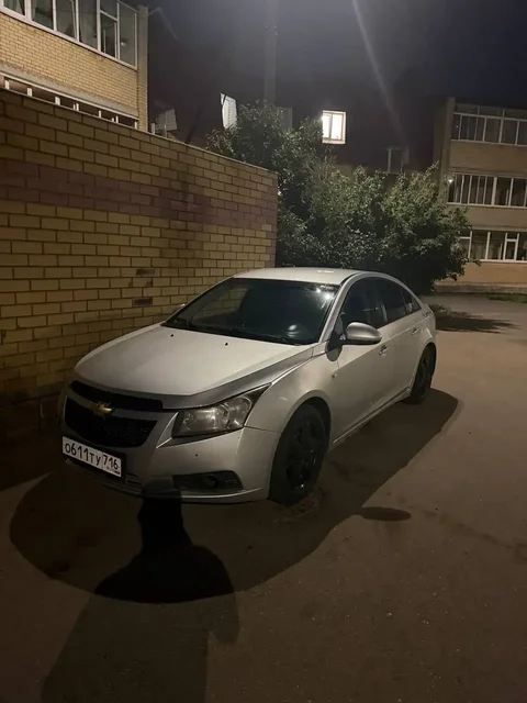 Chevrolet Cruze 2010 - Коммерческие автомобили в Лениногорск