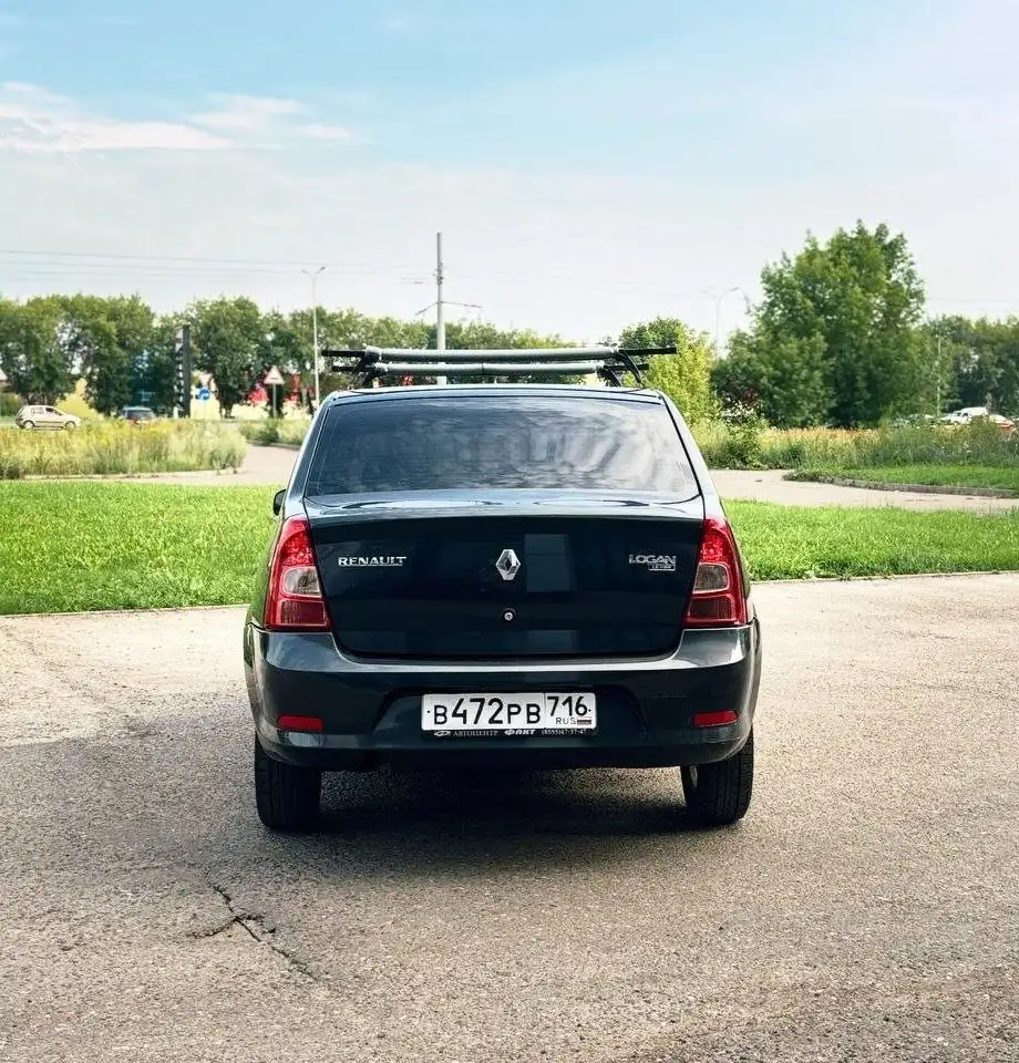 Рено Логан 2010 года 1.6 - Легковые автомобили (Авто) в Набережные Челны
