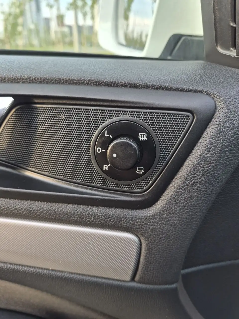Skoda Octavia 1.8 AT 2011 продажа - Легковые автомобили (Авто) в Казань