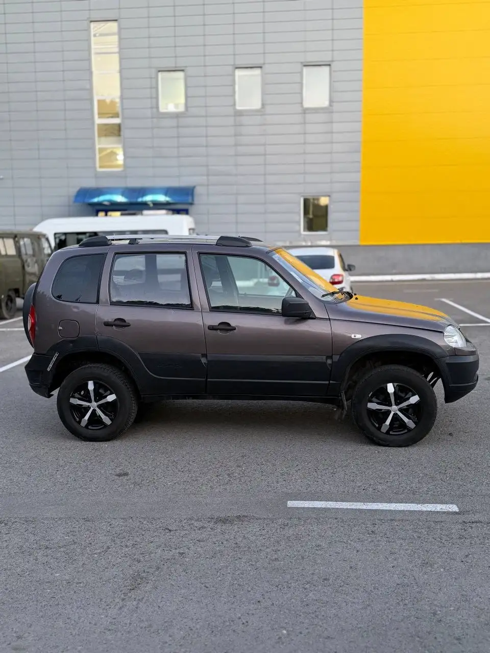 Нива 2018 года в отличном состоянии - Внедорожники (Авто) в Казань