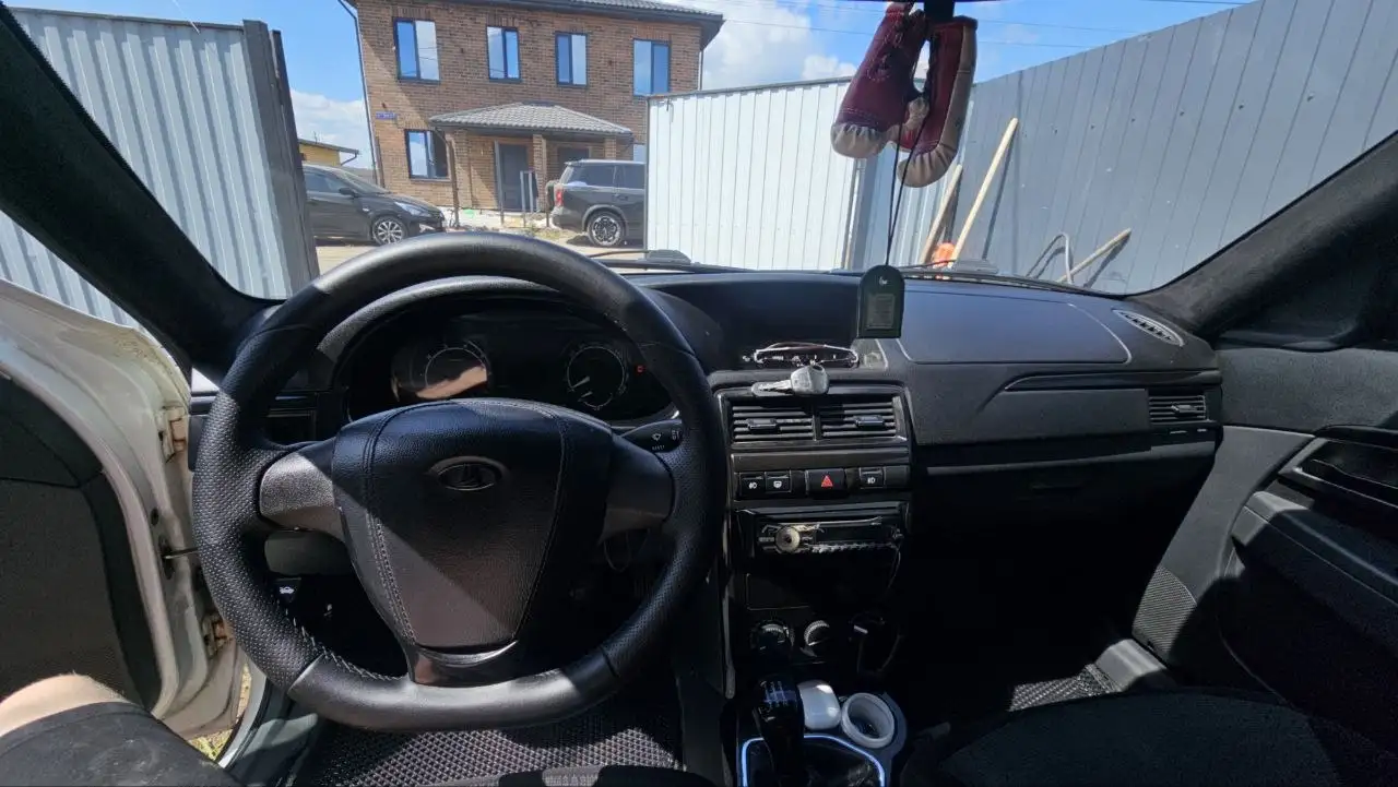 Приора 2015 года, 183к пробег - Легковые автомобили (Авто) в Казань