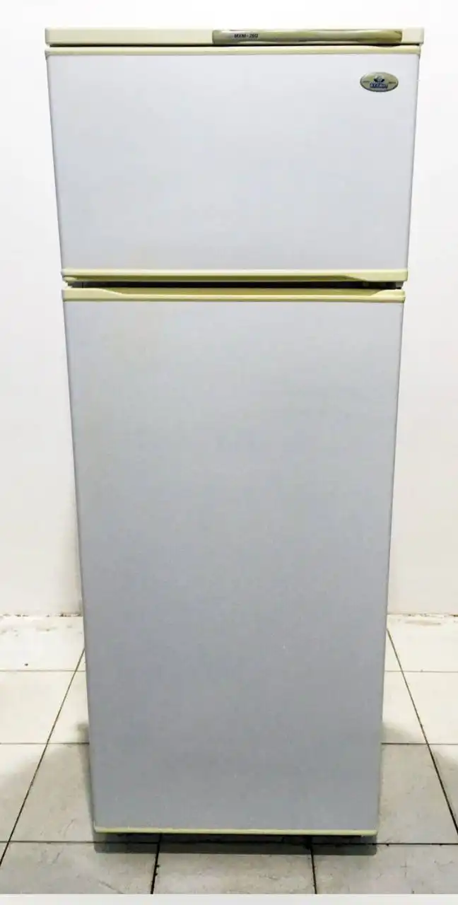 Продам холодильник - Барахолка в Якутск