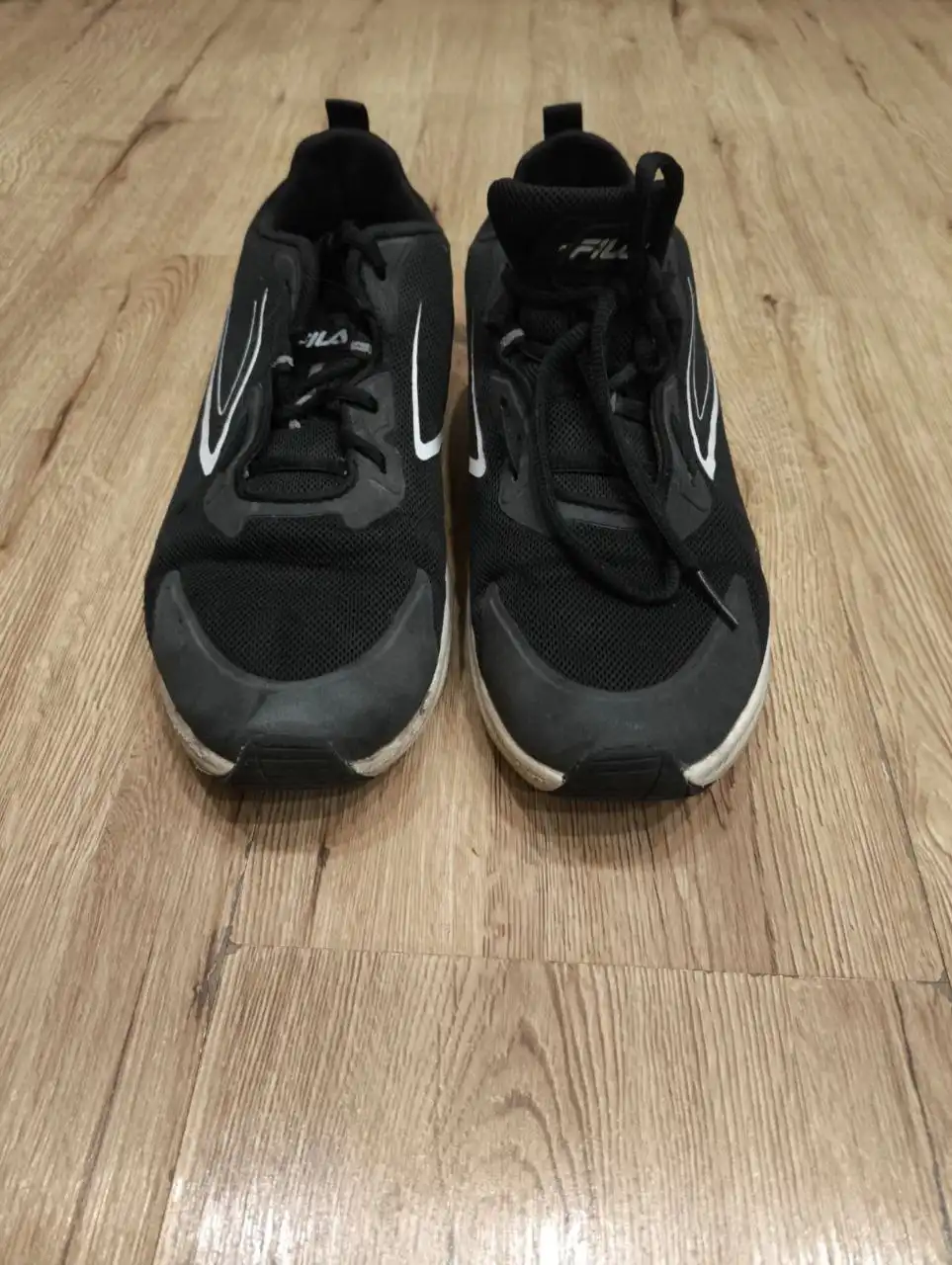 Продажа кроссовок Фила для бега - Обувь (Одежда) в Якутск