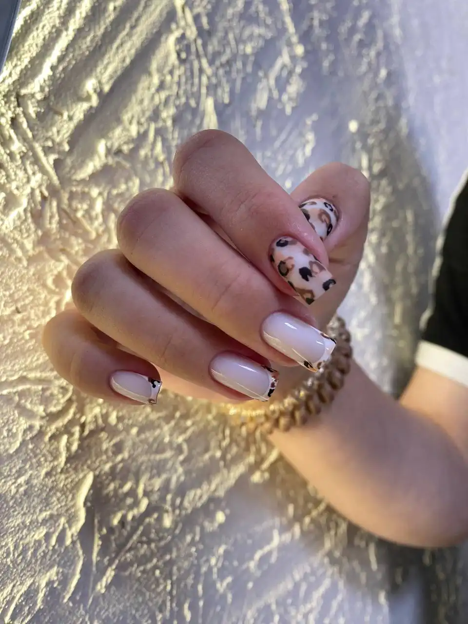 Услуги маникюра