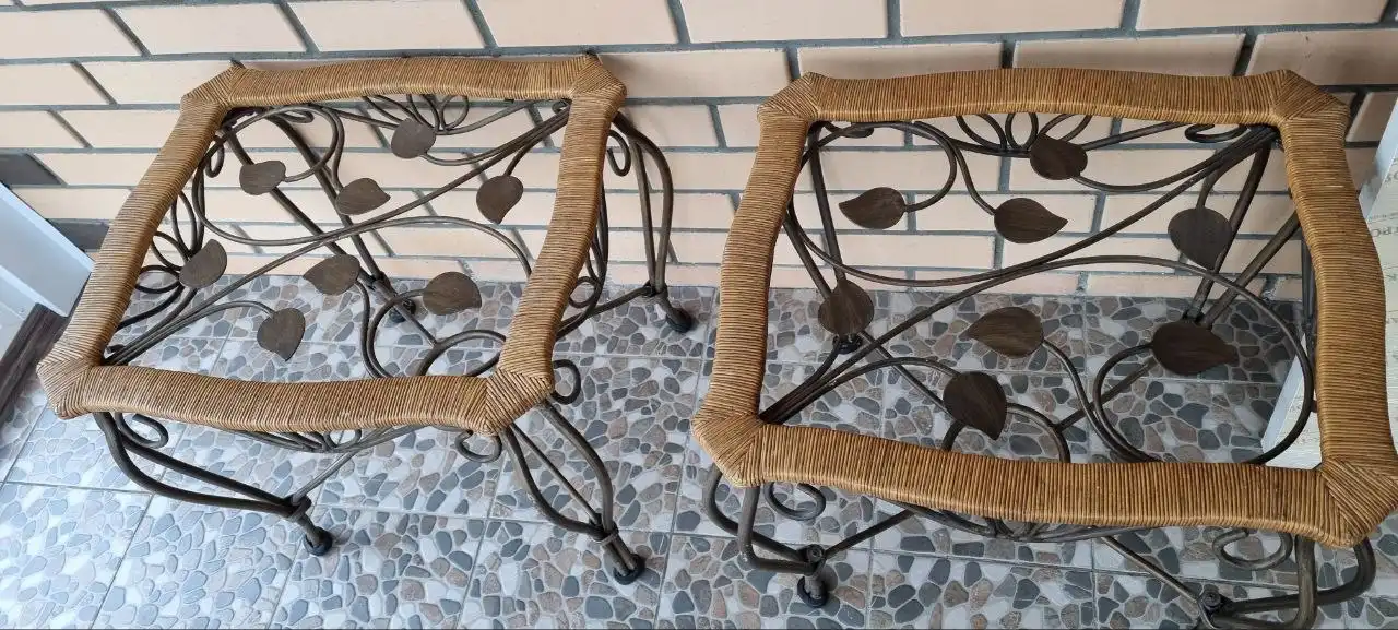 Декоративный кованый столик