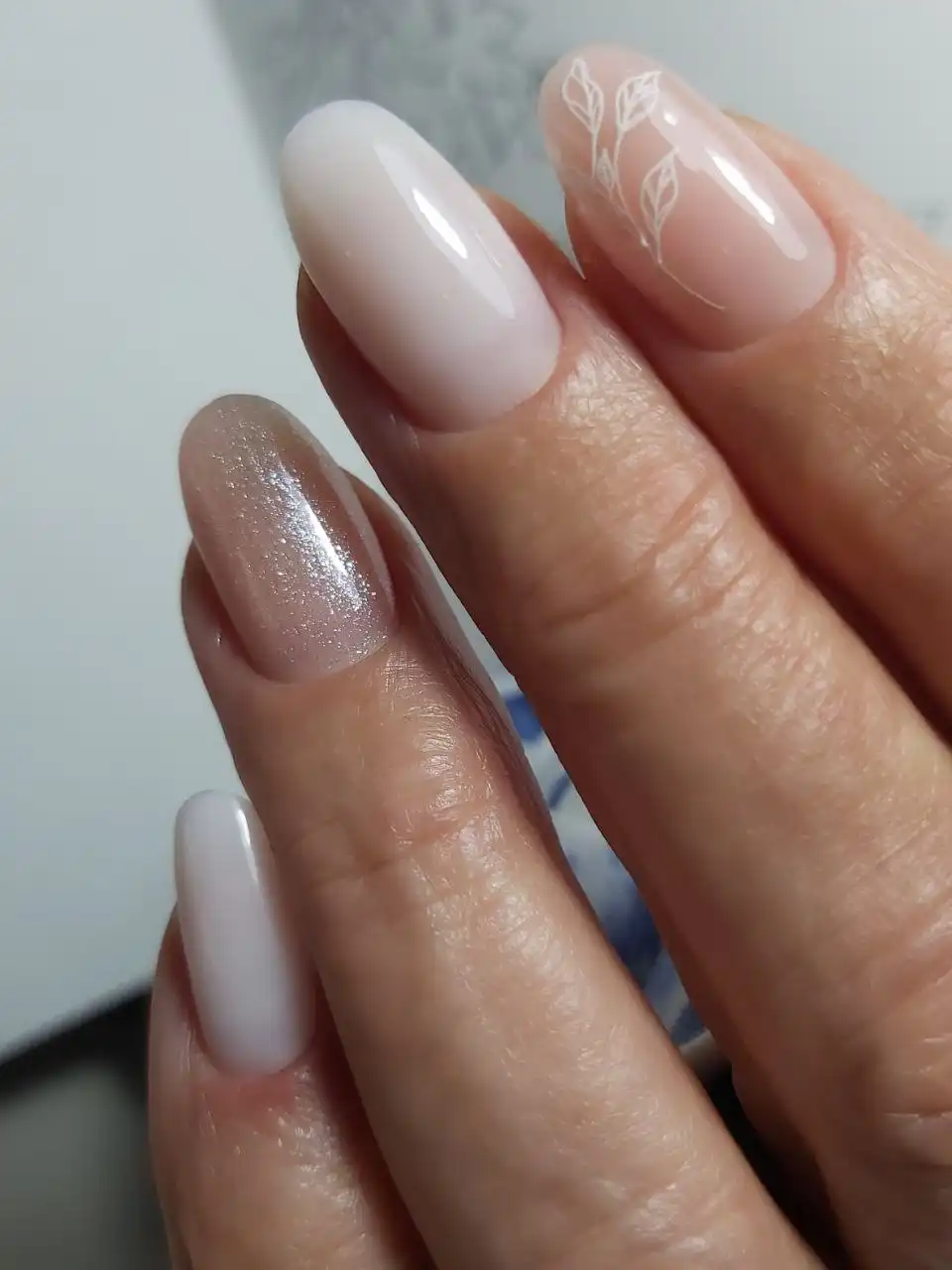 Услуги маникюра и педикюра в Краснодаре