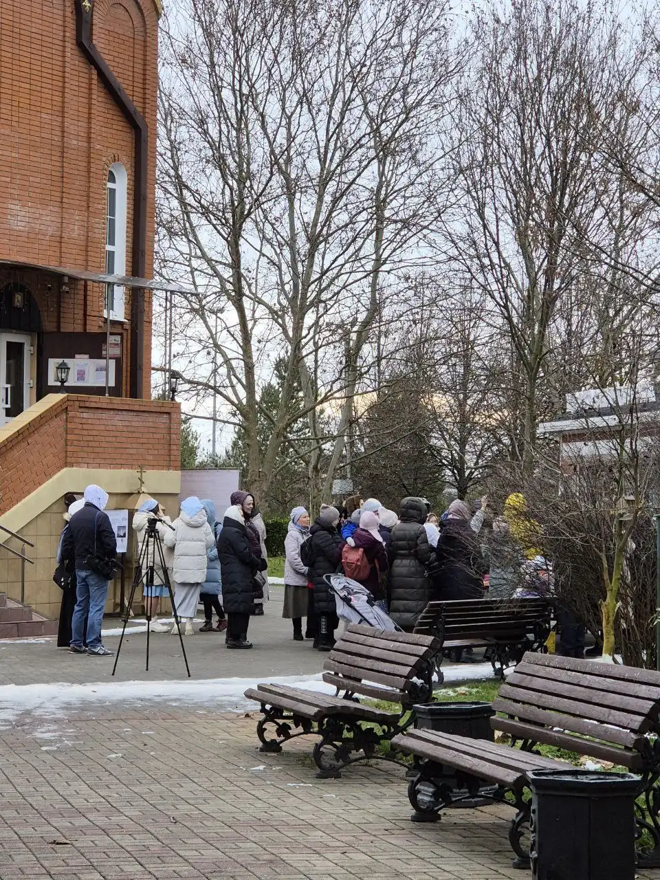 Мероприятие возле Храма св. вмч. Димитрия Солунского в Краснодаре