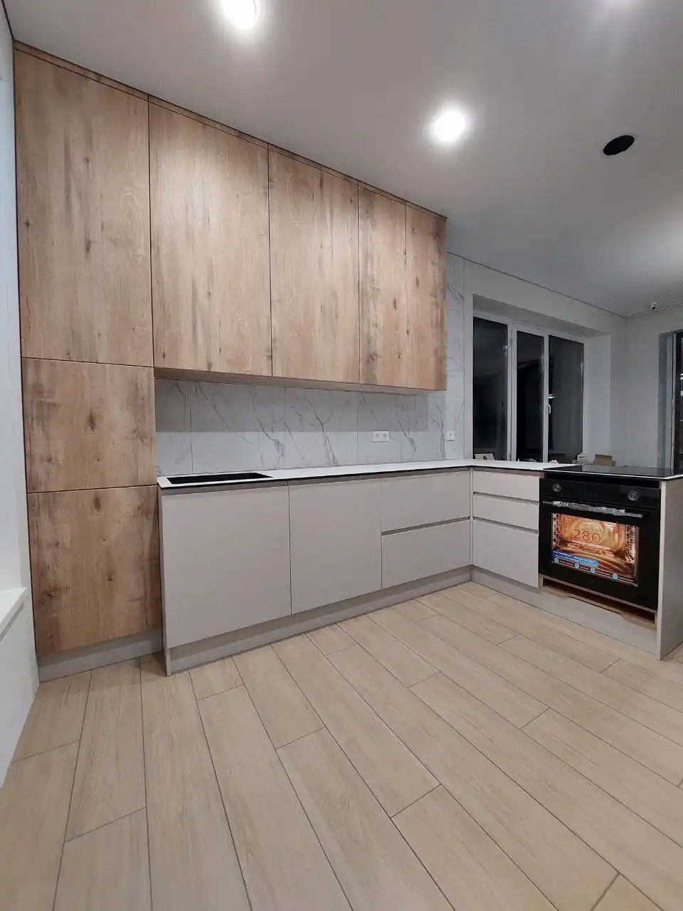 Кухня и два шкафа с индивидуальными размерами от салона мебели