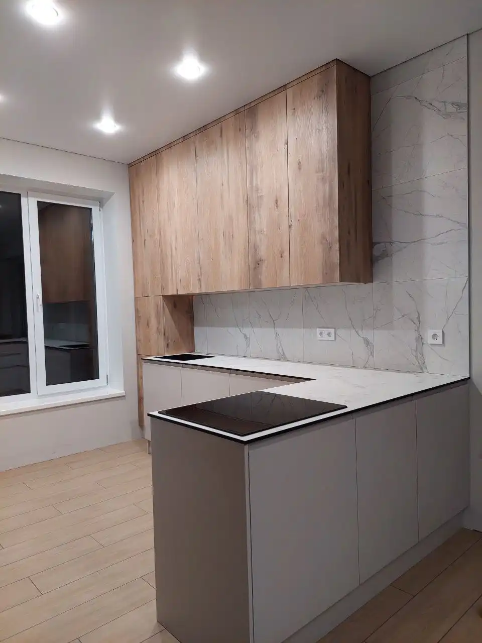 Кухня и два шкафа с индивидуальными размерами от салона мебели