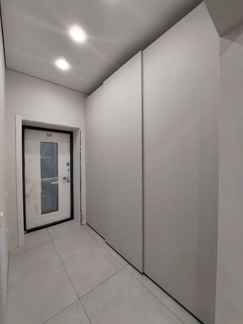 Кухня и два шкафа с индивидуальными размерами от салона мебели