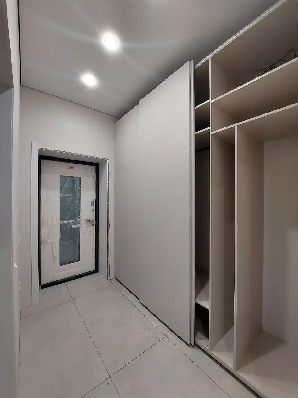 Кухня и два шкафа с индивидуальными размерами от салона мебели