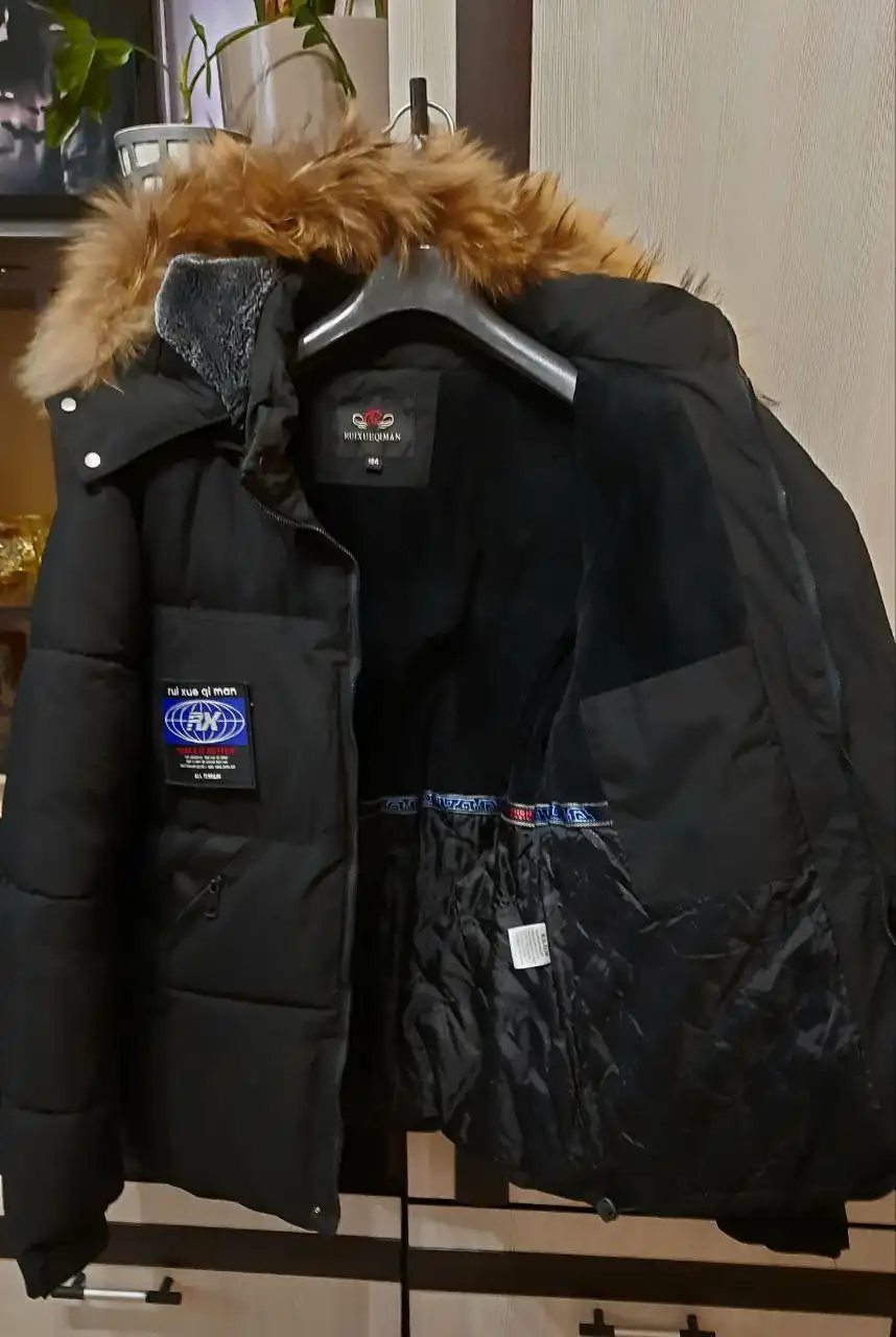 Зимняя куртка размер 164 (44-48) с мехом енота - Верхняя одежда (Одежда) в Краснодар