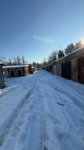 Сдам железный гараж в охраняемом кооперативе - Земля в Краснодар