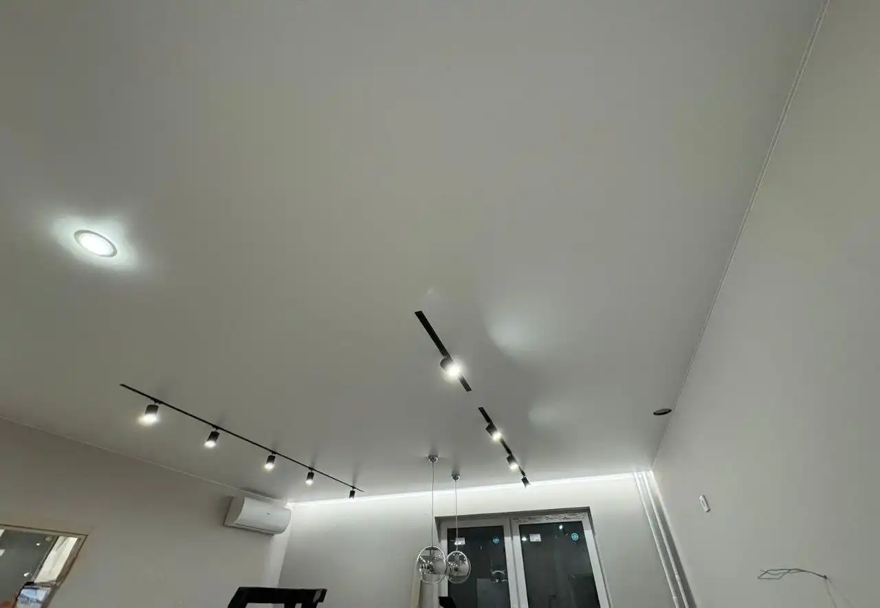 Услуги по установке натяжных потолков - Ремонт и отделка (Услуги) в Краснодар