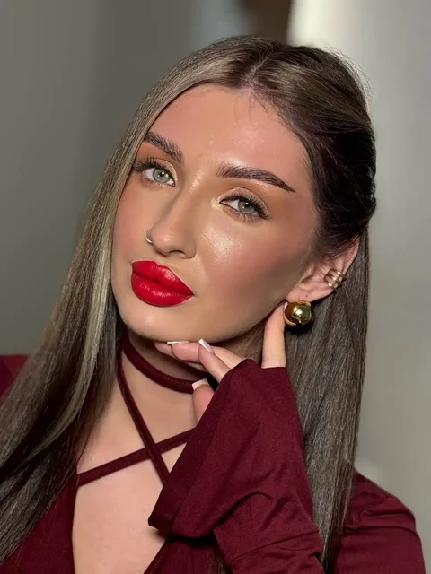 Макияж, прическа, образ, обучение визажистов и услуги бровиста в Краснодаре - Установка жалюзи и москитных сеток в Краснодар