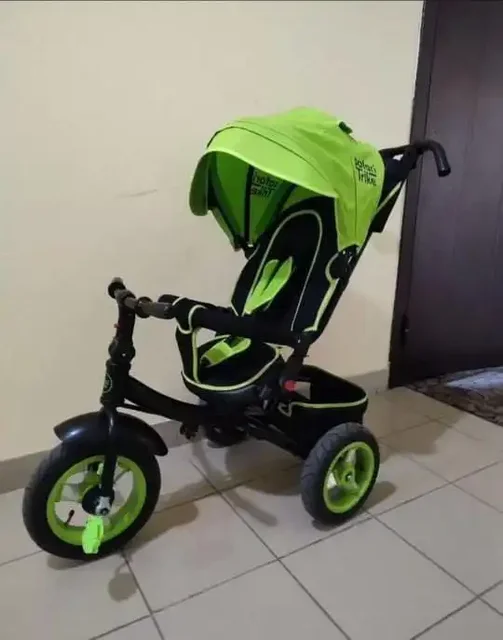 Велосипед с родительской ручкой, складной - Посуда и кормление в Краснодар