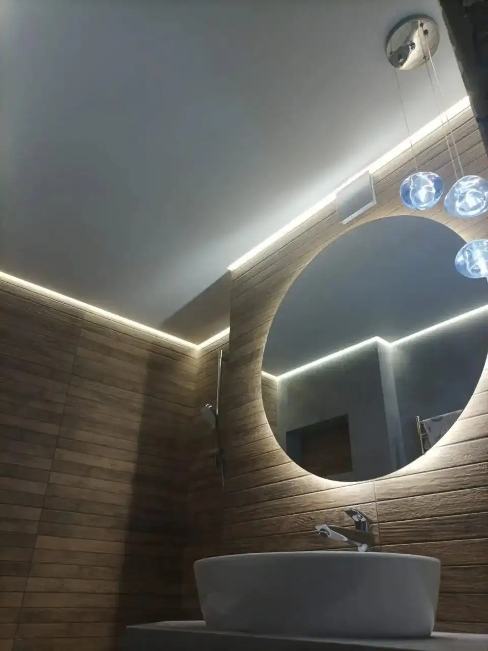 Профессиональный монтаж натяжных потолков в Краснодаре - Ремонт и отделка (Услуги) в Краснодар