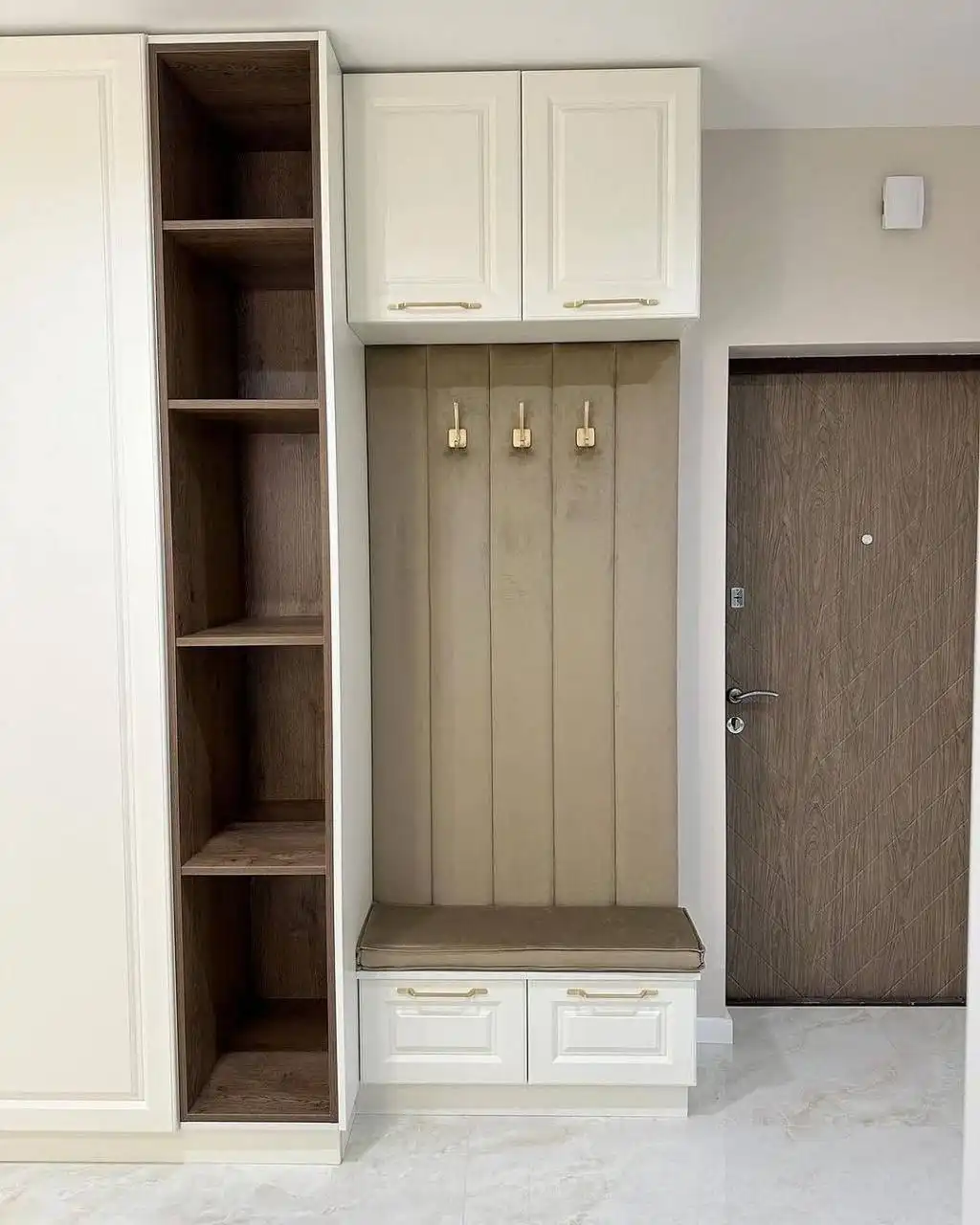 Шикарная прихожая зона от салона мебели ЛИС - Мебель (Для дома и дачи) в Краснодар