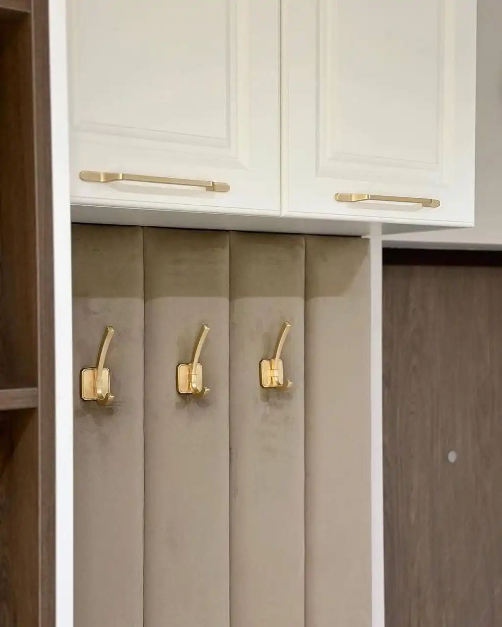 Шикарная прихожая зона от салона мебели ЛИС - Мебель (Для дома и дачи) в Краснодар