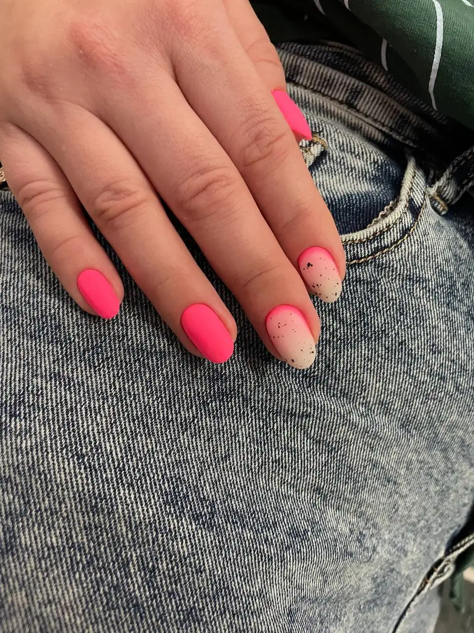 Маникюр и педикюр с покрытием в Краснодаре - Маникюр и педикюр (Услуги) в Краснодар